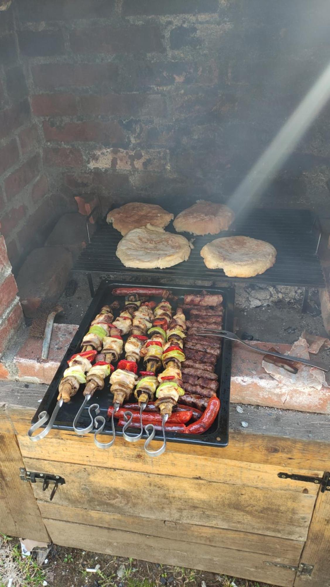 Uki & Sofi Mountain House 호텔 카파오닉 외부 사진